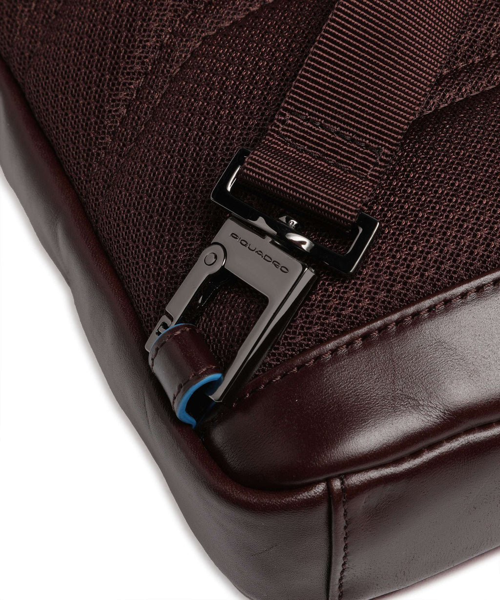 Piquadro Blue Square Sling bag mogano