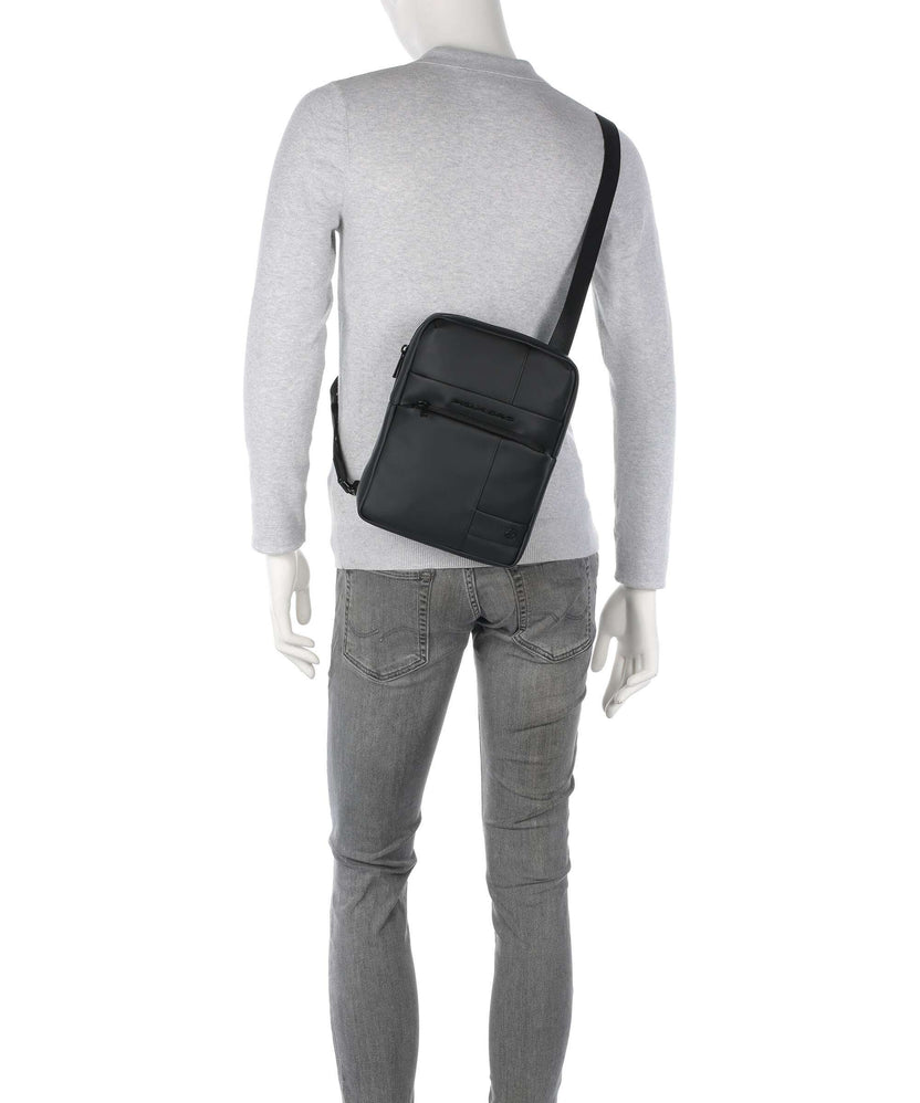 Piquadro Wollem W129 Crossbody bag nero