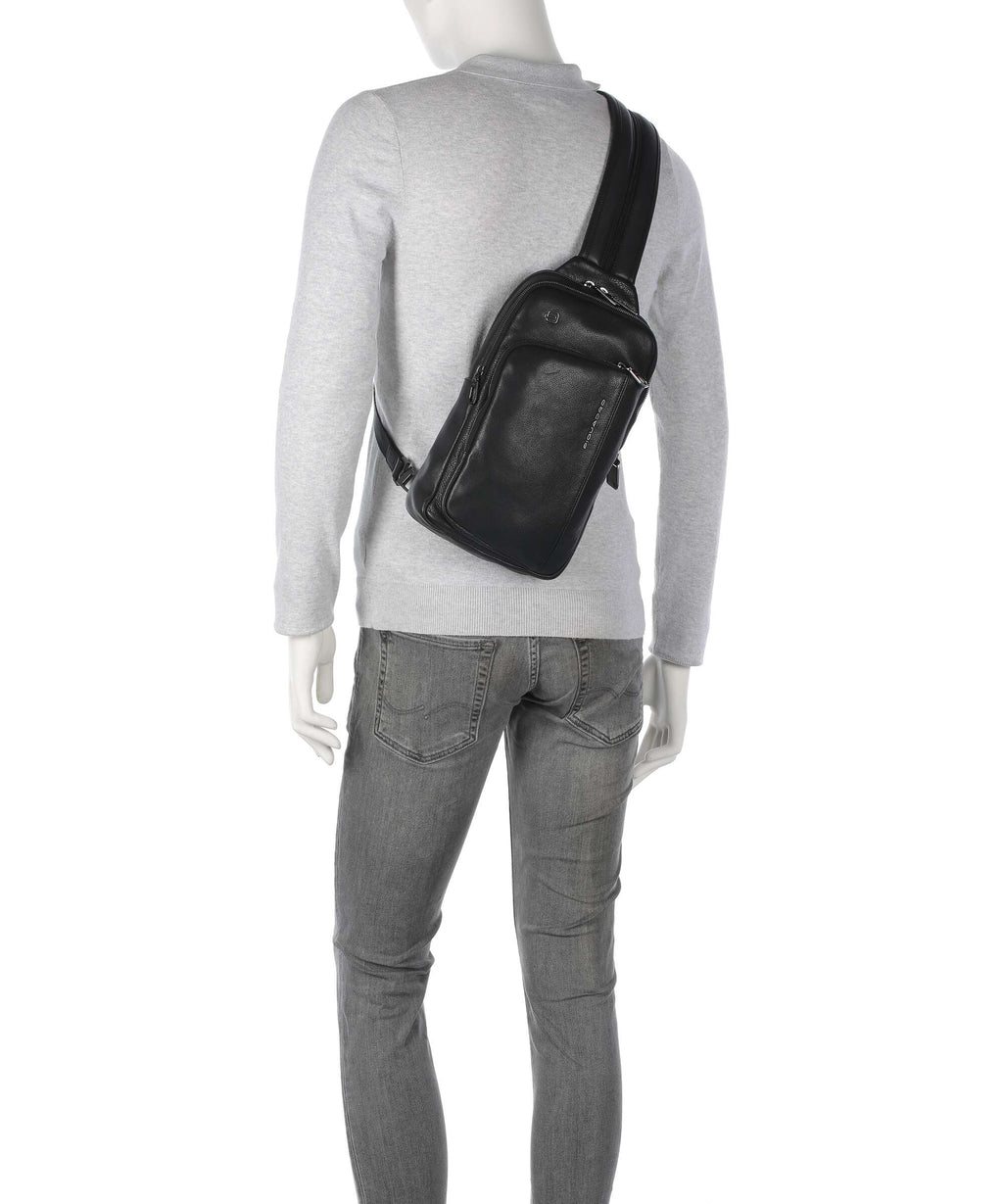 Piquadro S134 Sling bag black