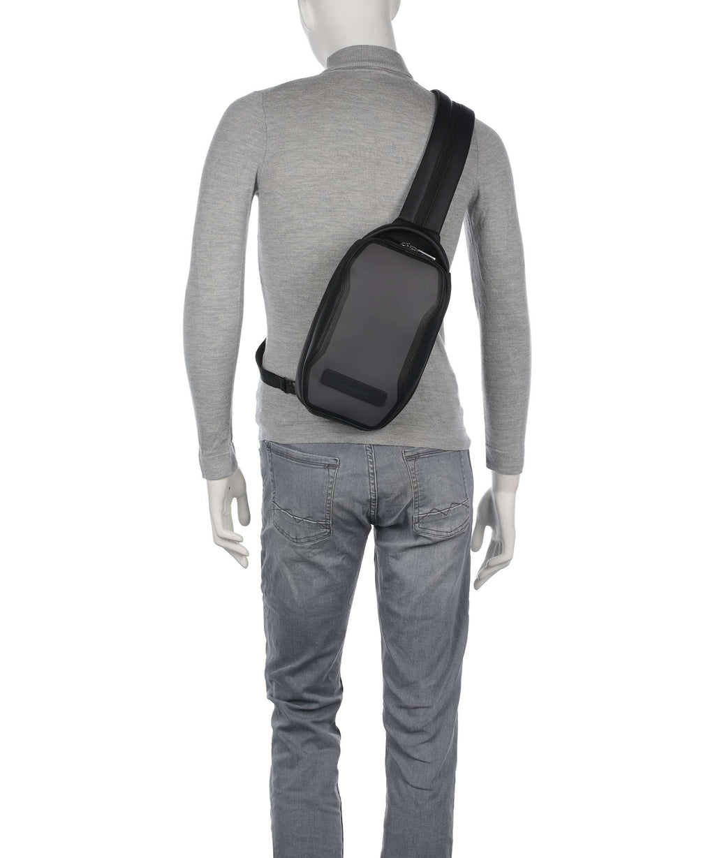 Piquadro Rover  4 Sling bag black