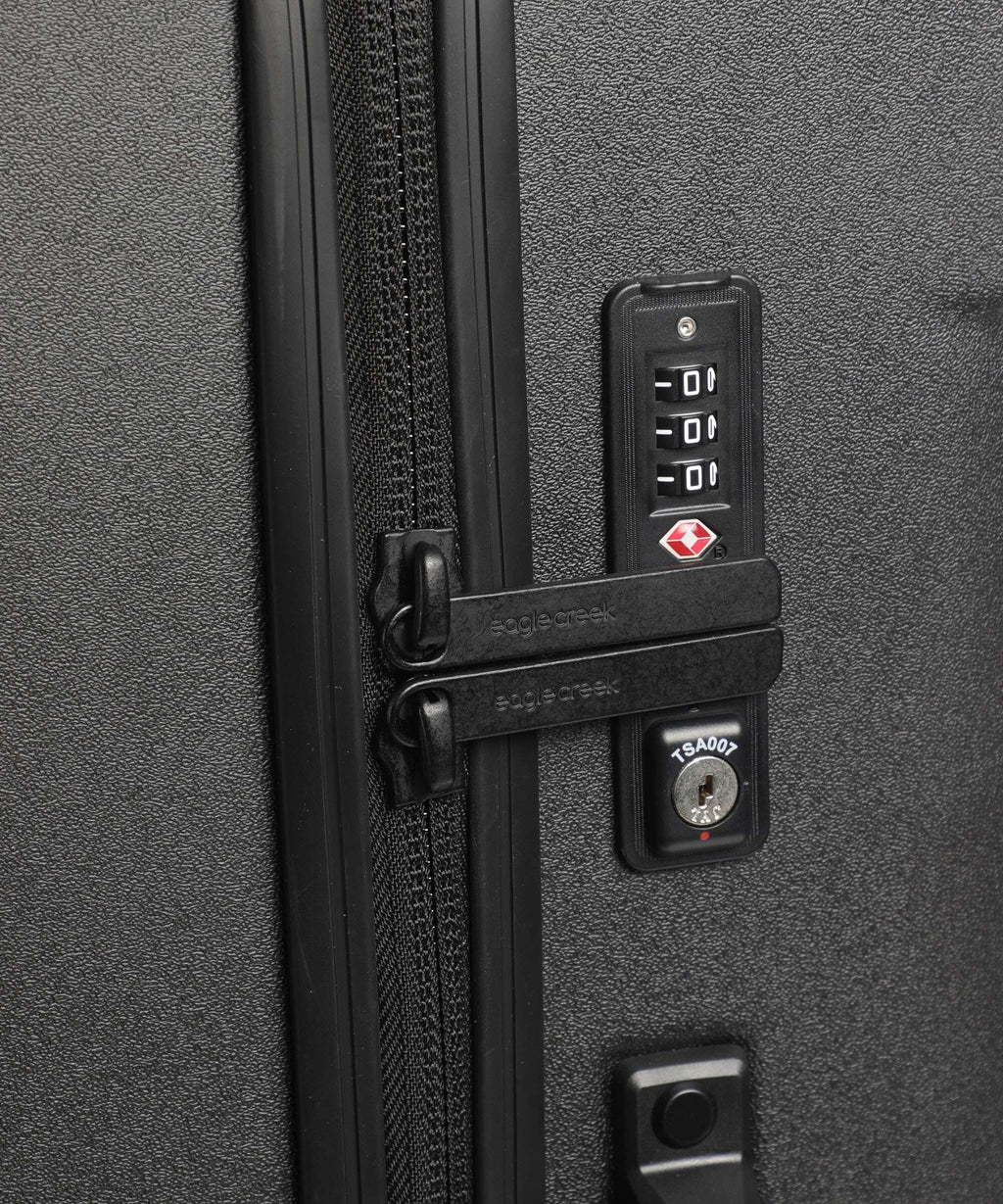 Eagle Creek Tarmac Spinner (4 wheels) black