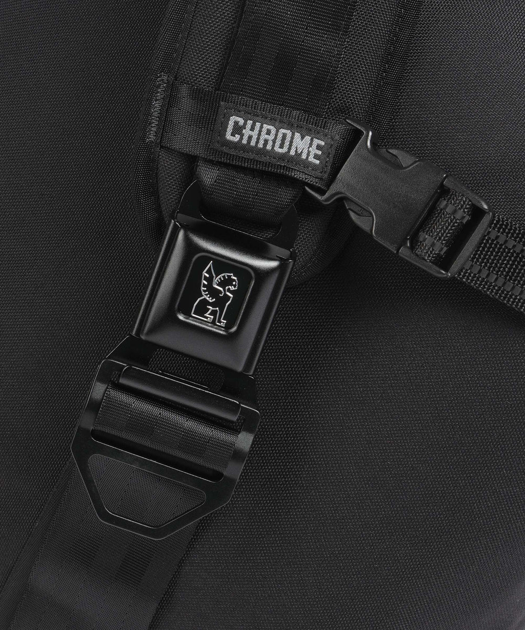 Chrome Citizen 15L Messenger bag black