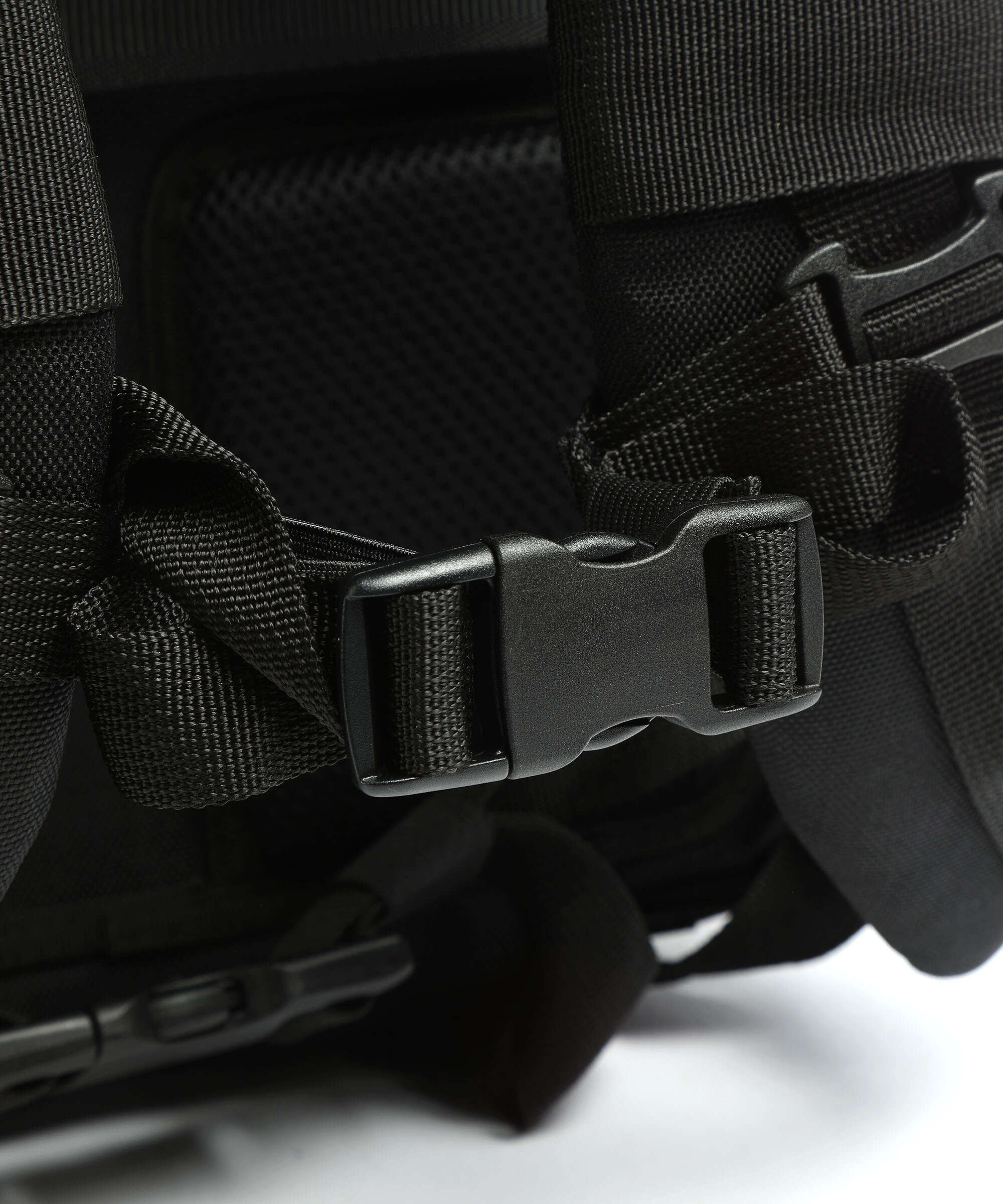 Aleon Classic 17 Backpack platinum