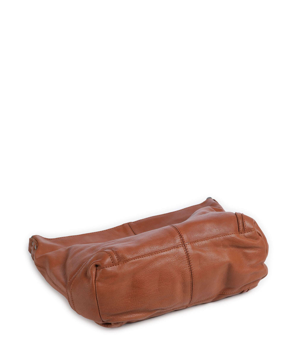 The Chesterfield Brand Washed Waxed Cow Bolivia Hobo bag cognac