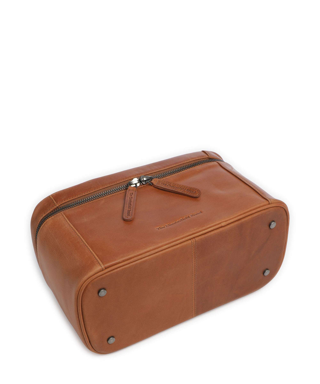 The Chesterfield Brand Wax Pull Up Cow Limone Toiletry bag cognac