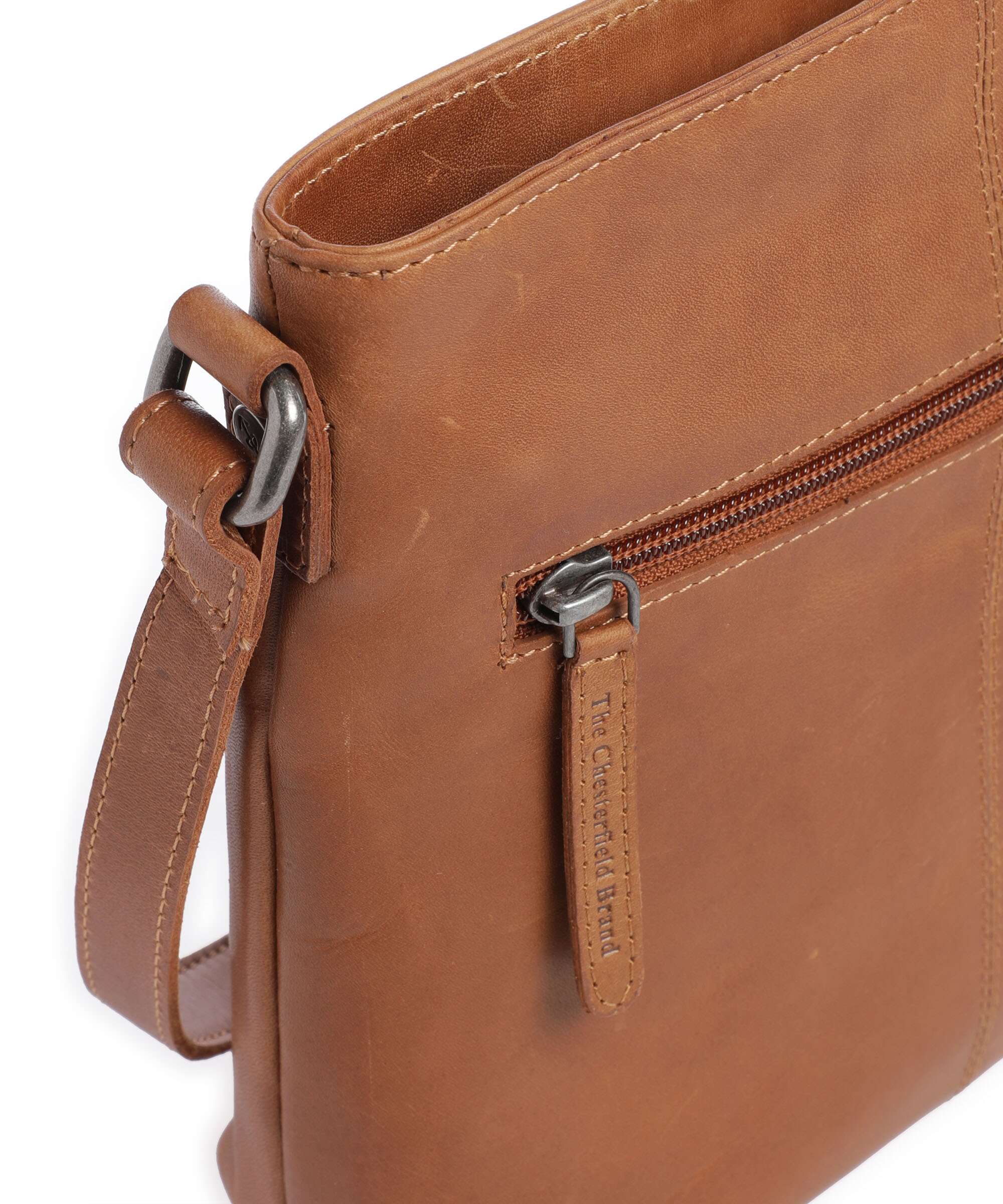 The Chesterfield Brand Wax Pull Up Cow Navene Crossbody bag cognac