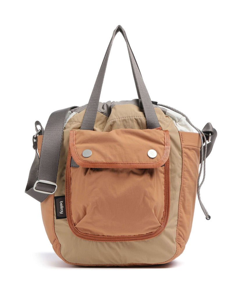 Bellroy Cinch 9L Bucket bag sand dune