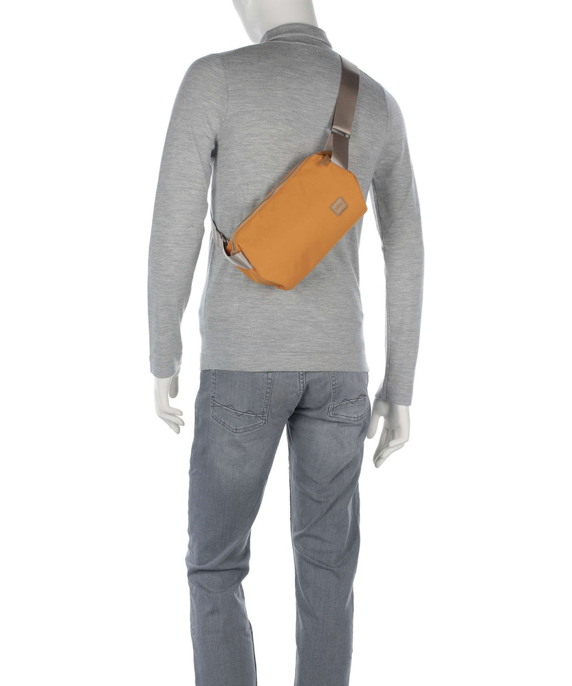 Bellroy Classic 5L Sling bag butterscotch