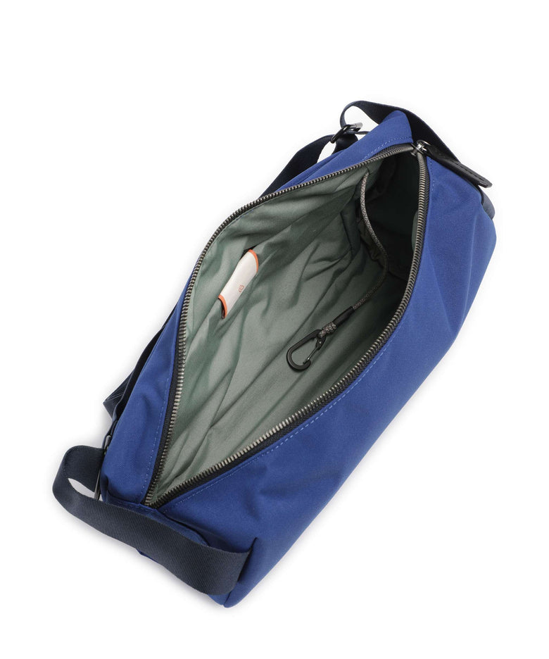 Bellroy Classic 7 Sling bag indigo